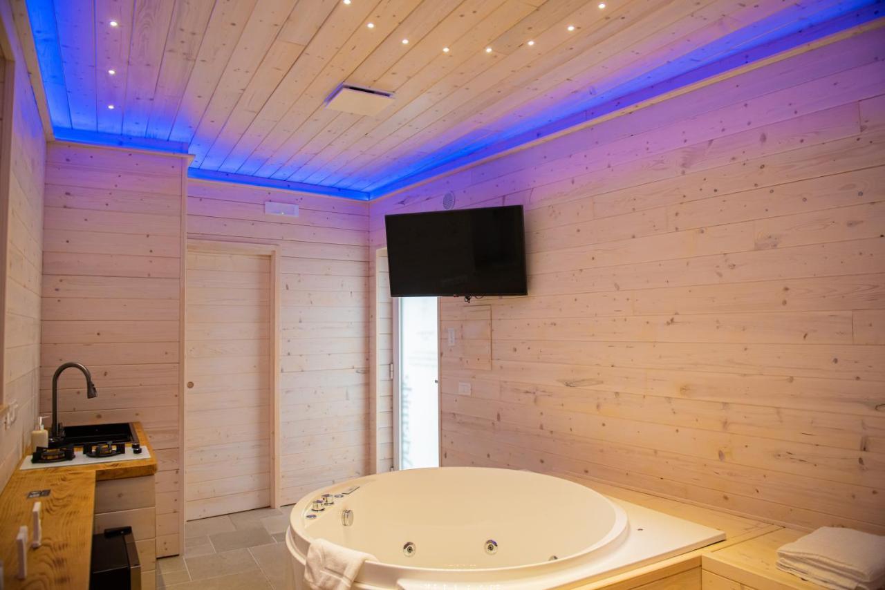 Artemide "Corte Segreta" B&B Suite Spa サン・チプリアーノ・ピチェンティーノ エクステリア 写真