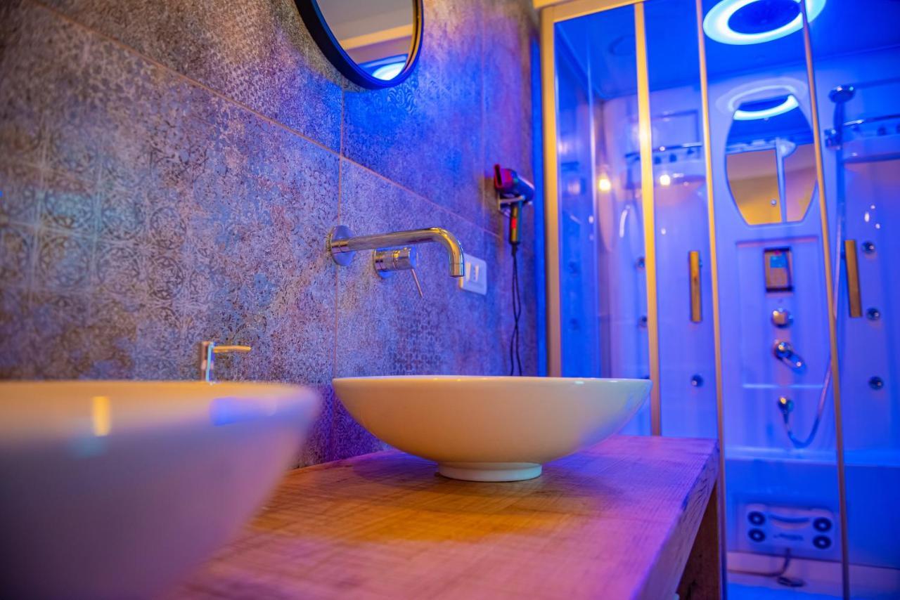 Artemide "Corte Segreta" B&B Suite Spa サン・チプリアーノ・ピチェンティーノ エクステリア 写真