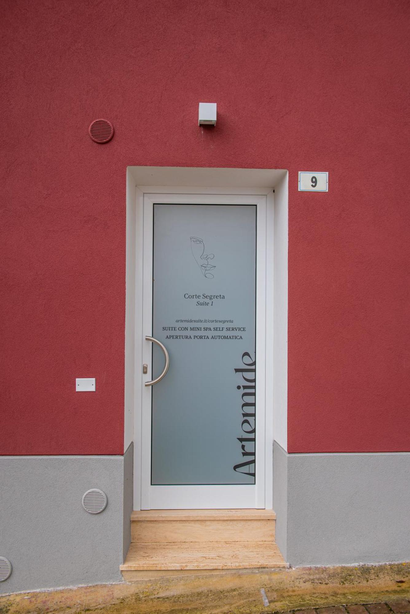Artemide "Corte Segreta" B&B Suite Spa サン・チプリアーノ・ピチェンティーノ エクステリア 写真