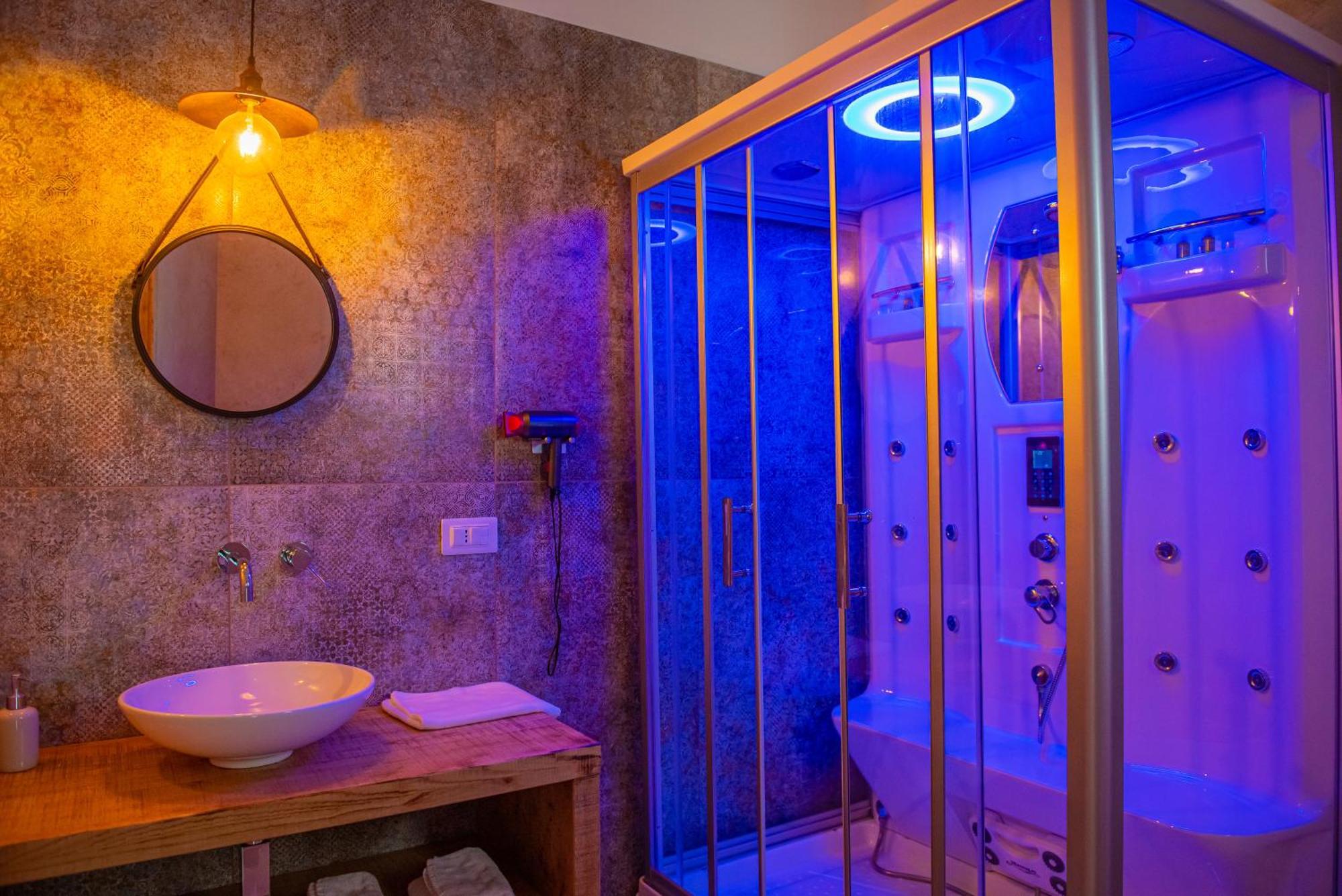 Artemide "Corte Segreta" B&B Suite Spa サン・チプリアーノ・ピチェンティーノ エクステリア 写真